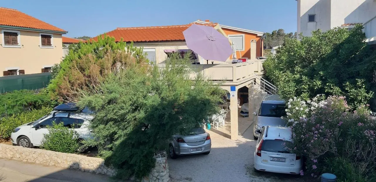 Apartments By The Sea Vir - Lozice, Vir - 22044